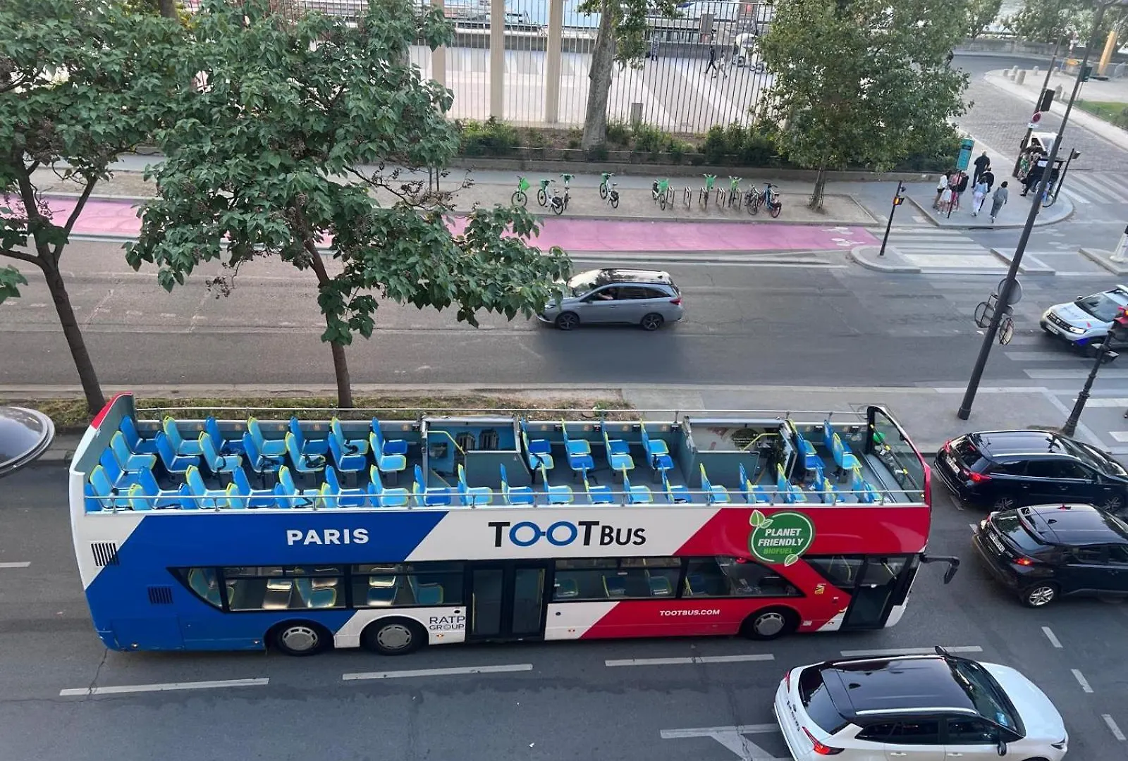 Homestay Eiffel Edge Escape 30 M From Eiffel Tower Apartment Paris